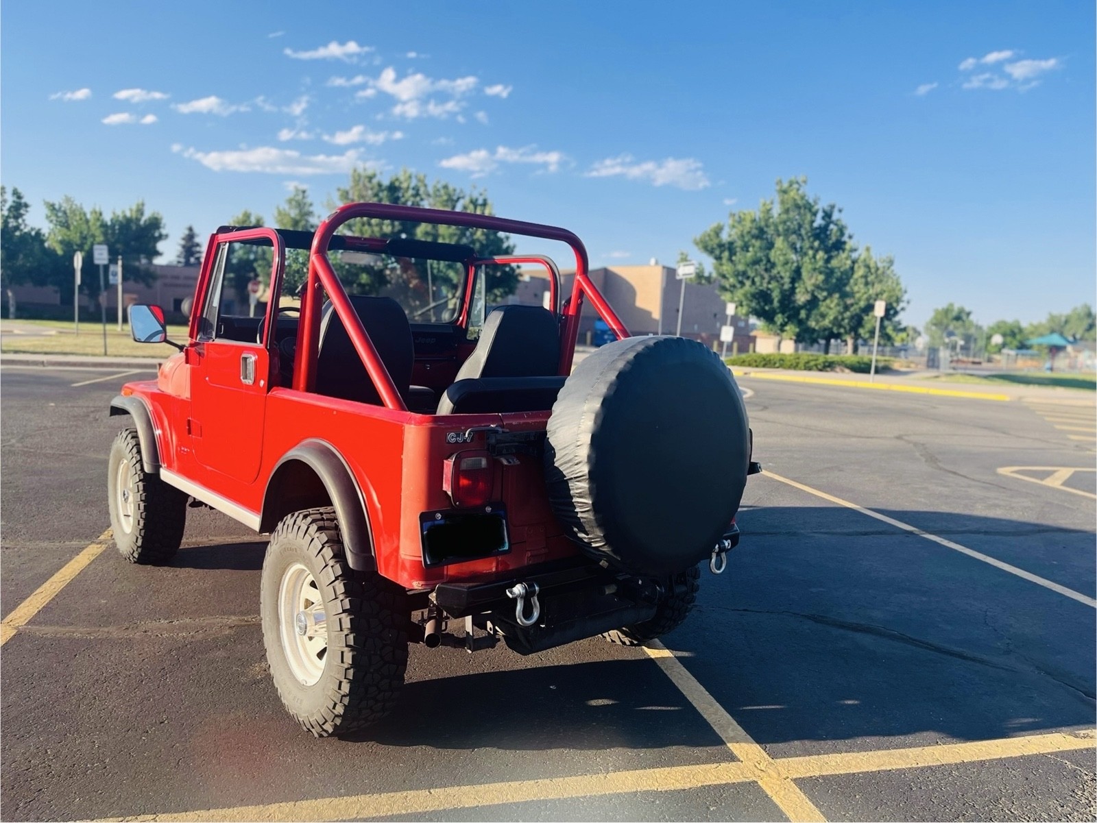 Jeep-Renegade-1984-SUV-2
