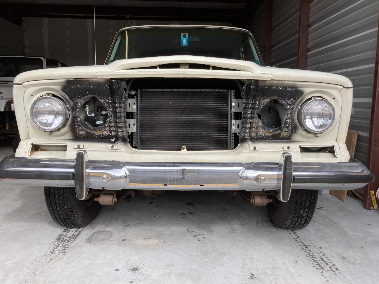 Jeep-Wagoneer-1976-Wagon-11