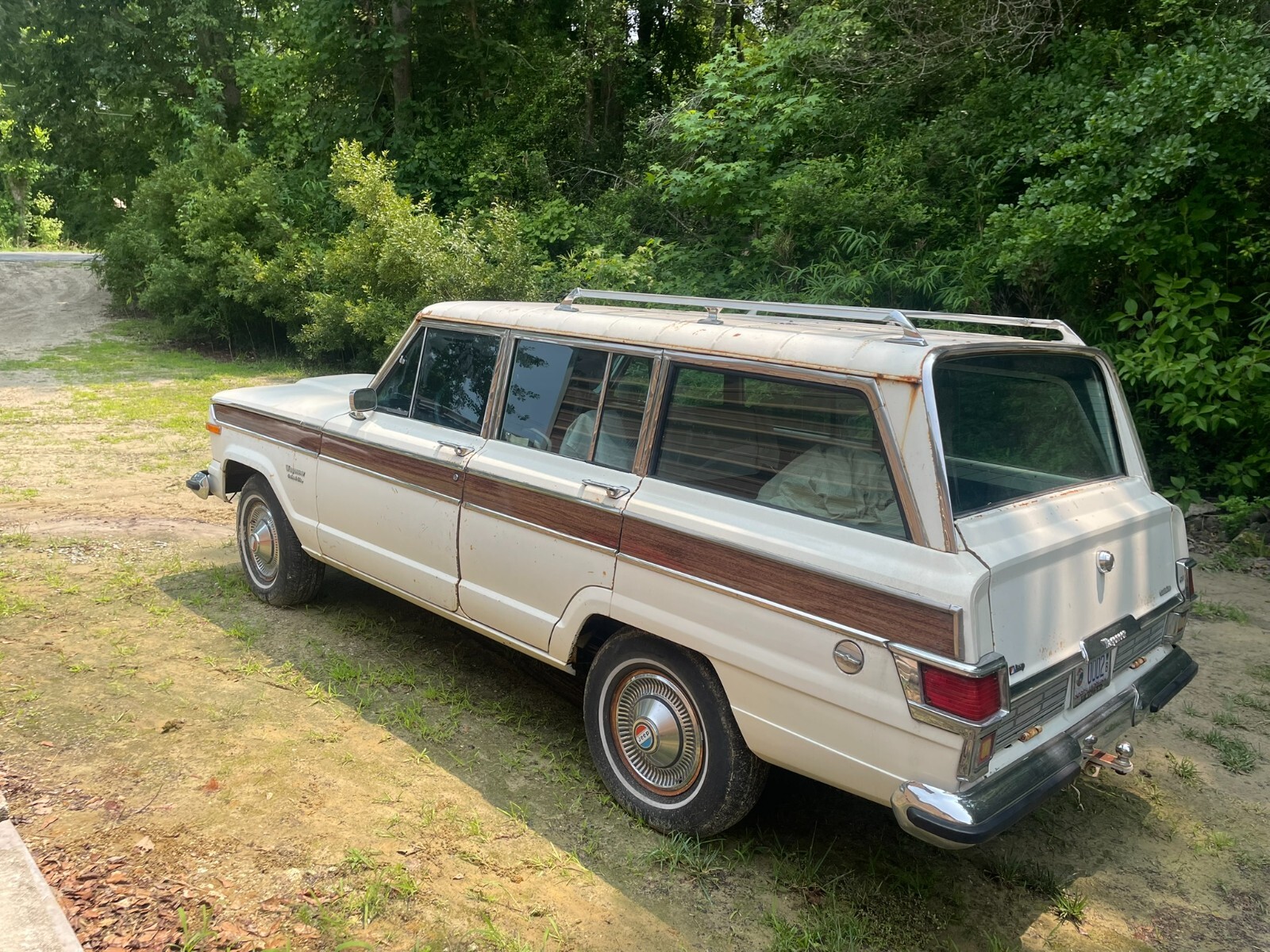 Jeep-Wagoneer-1976-Wagon-23
