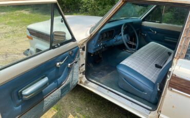 Jeep-Wagoneer-1976-Wagon-27