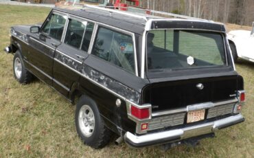 Jeep-Wagoneer-1977-SUV-13