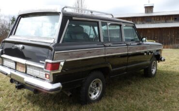 Jeep-Wagoneer-1977-SUV-17