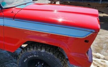 Jeep-Wagoneer-1978-red