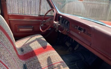 Jeep-Wagoneer-1978-red-7