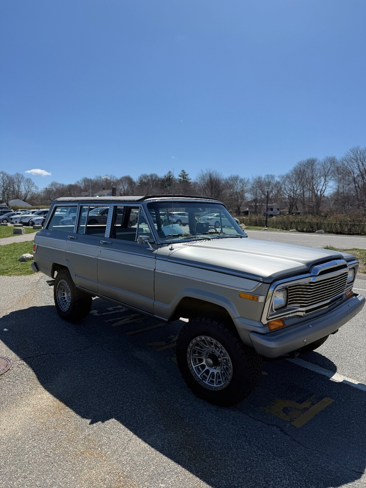 Jeep-Wagoneer-1979-SUV-12