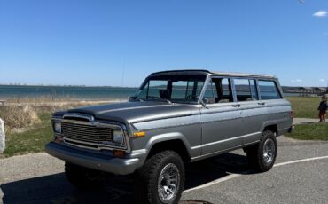 Jeep-Wagoneer-1979-SUV-2