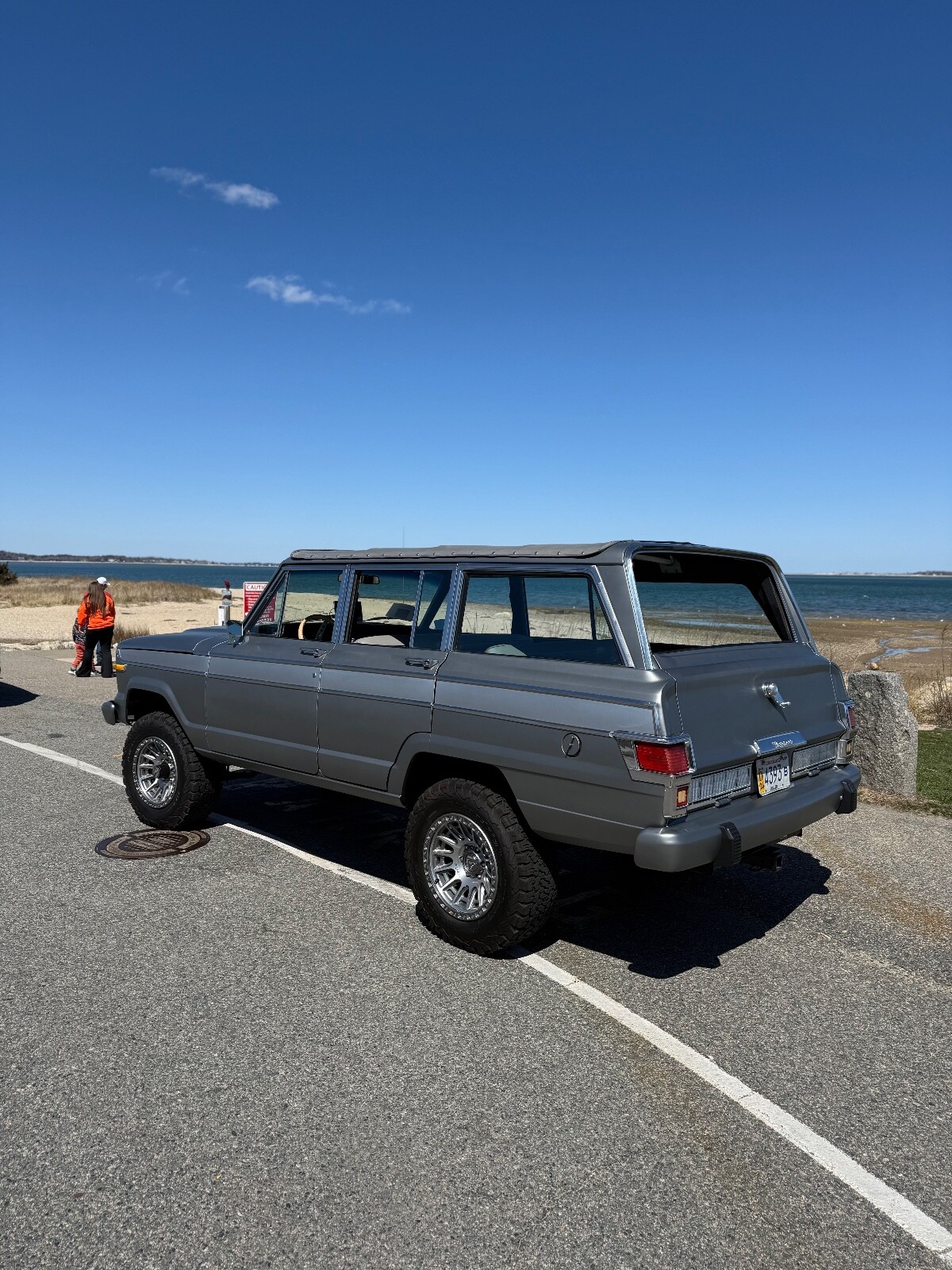 Jeep-Wagoneer-1979-SUV-5