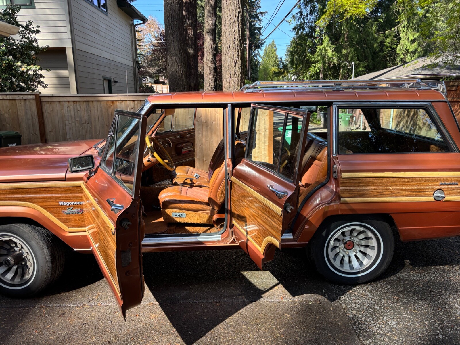 Jeep-Wagoneer-1981-SUV-3