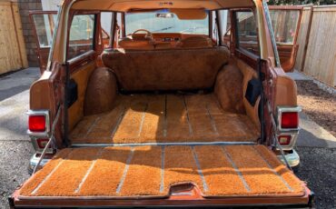 Jeep-Wagoneer-1981-SUV-7