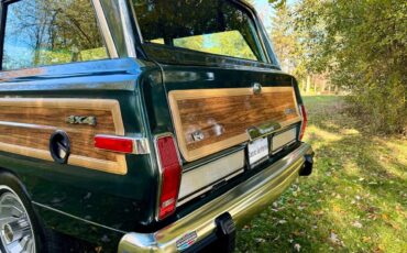 Jeep-Wagoneer-1984-SUV-16