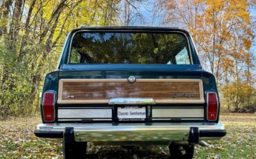 Jeep-Wagoneer-1984-SUV-18
