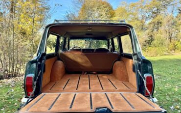 Jeep-Wagoneer-1984-SUV-26