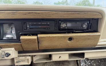 Jeep-Wagoneer-1988-SUV-27
