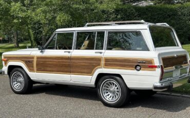Jeep-Wagoneer-1988-SUV-4