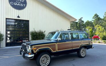Jeep-Wagoneer-1989-SUV-1