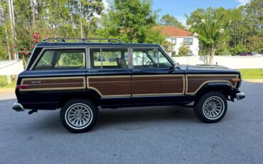 Jeep-Wagoneer-1989-SUV-13