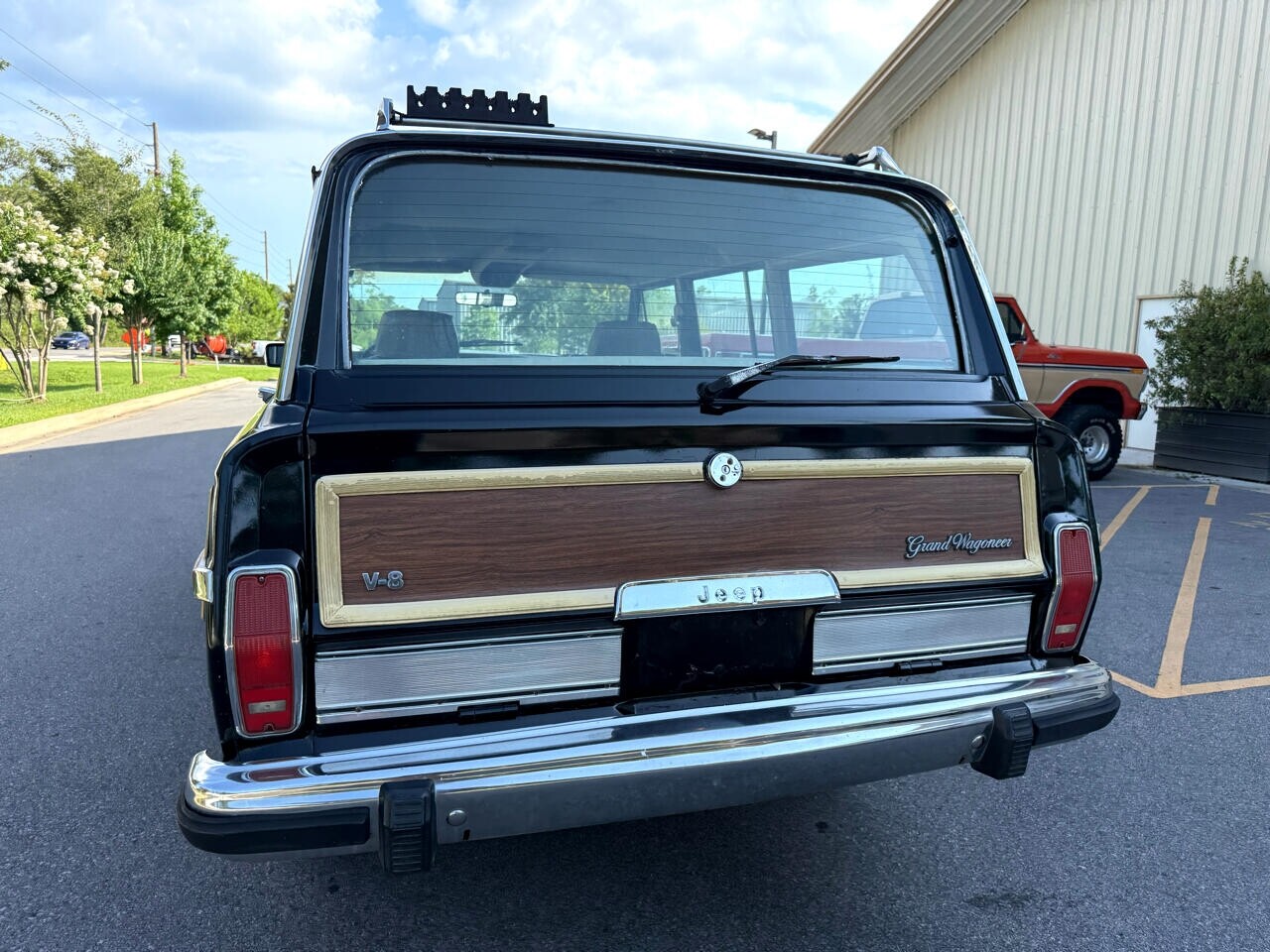 Jeep-Wagoneer-1989-SUV-18