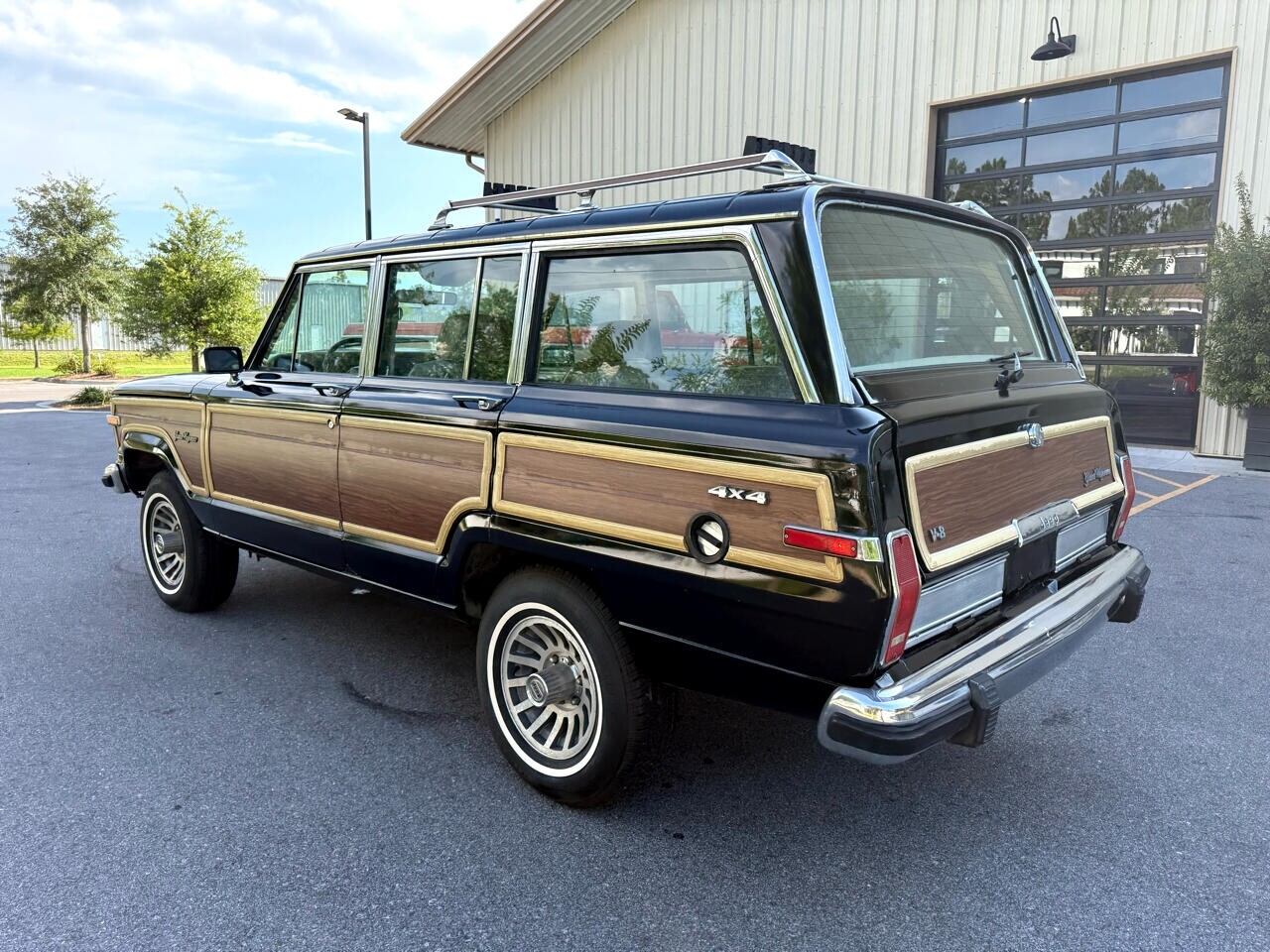 Jeep-Wagoneer-1989-SUV-20