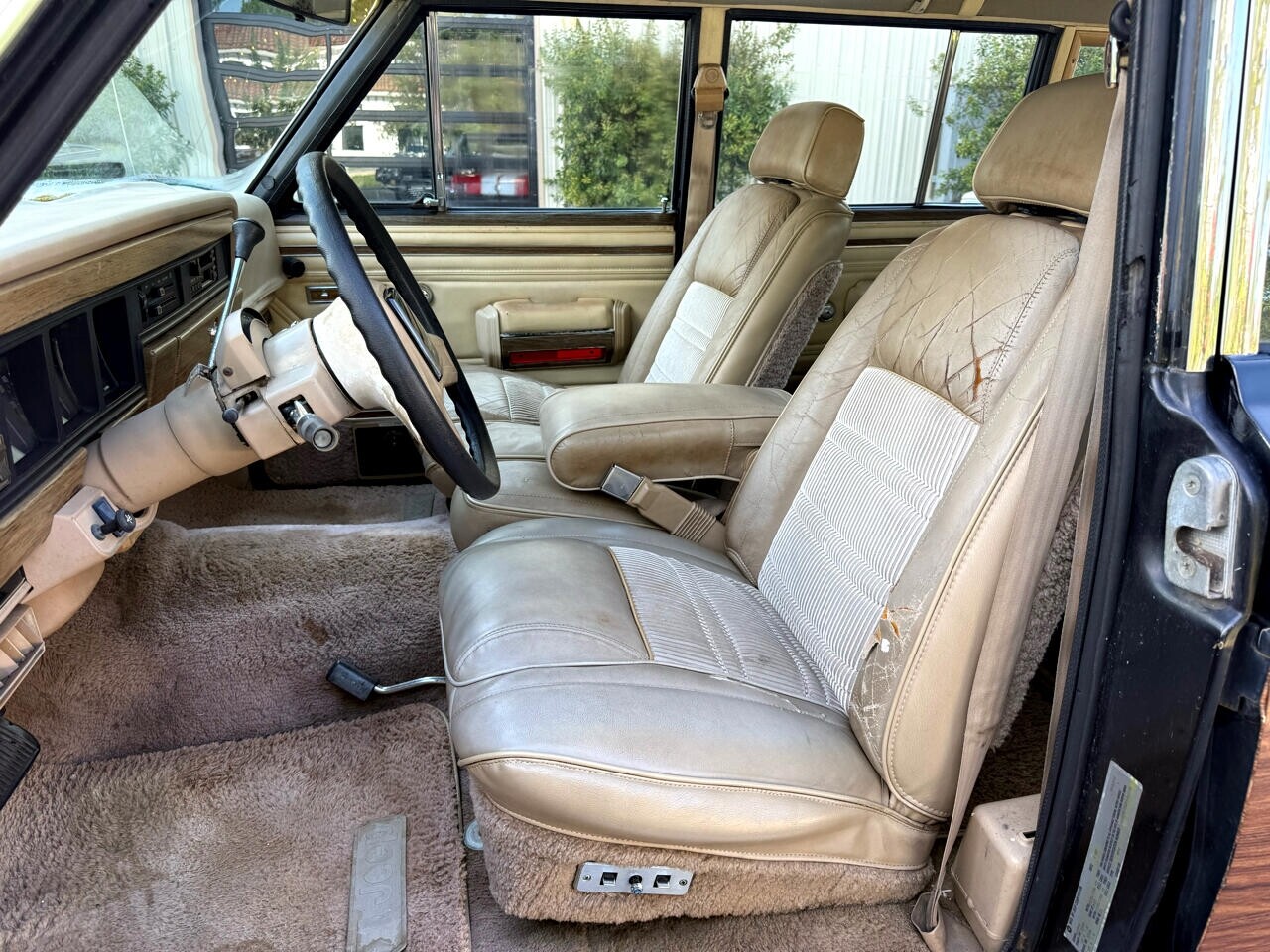 Jeep-Wagoneer-1989-SUV-28