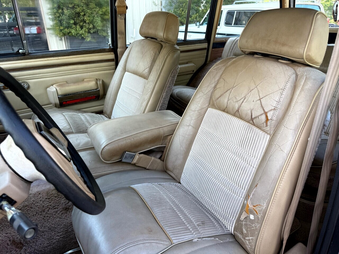 Jeep-Wagoneer-1989-SUV-29