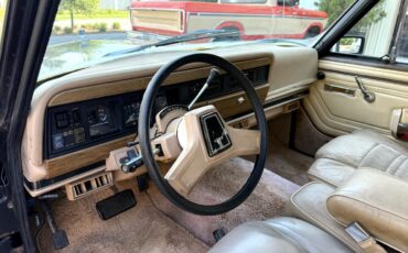 Jeep-Wagoneer-1989-SUV-30