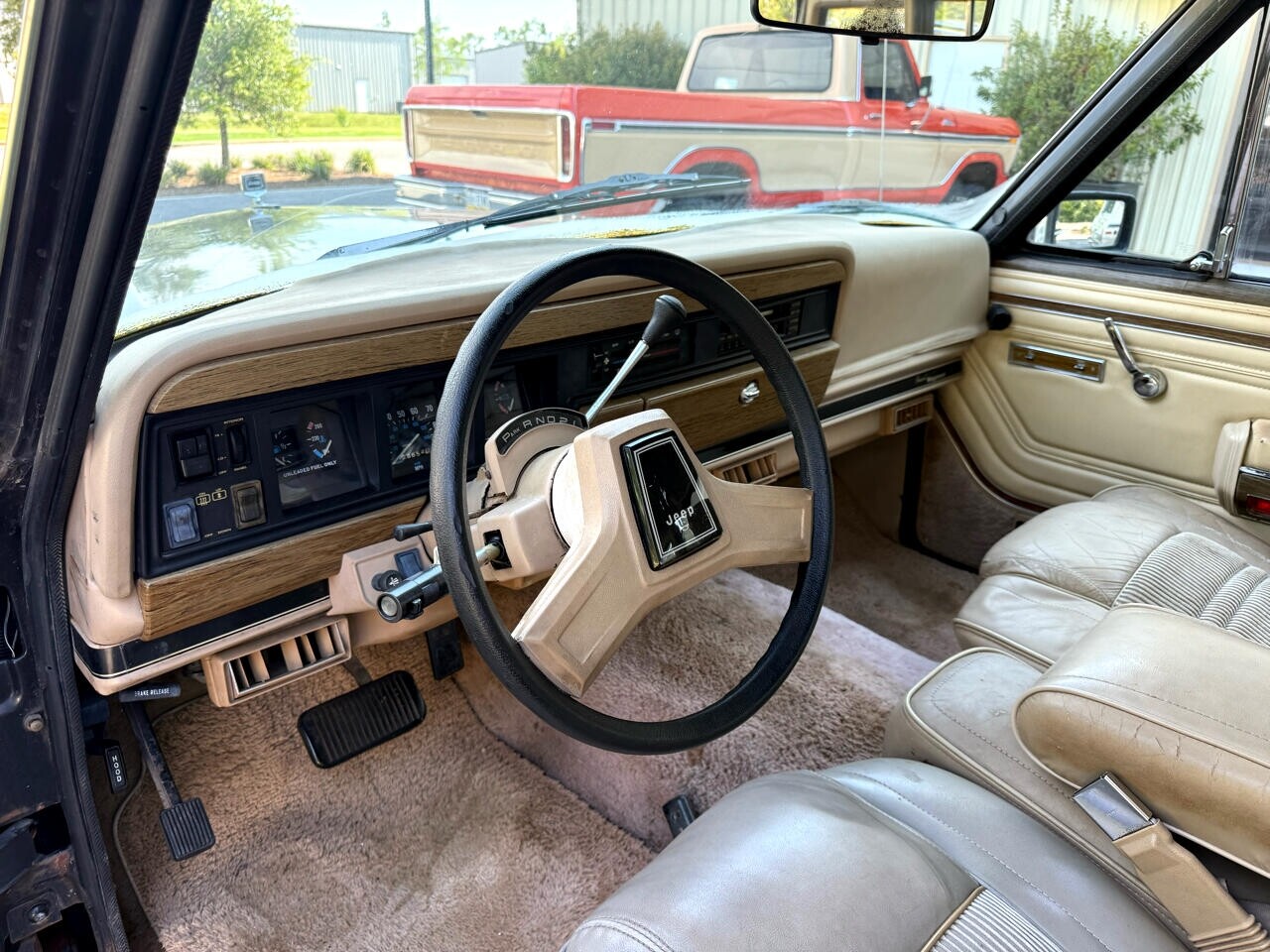Jeep-Wagoneer-1989-SUV-30