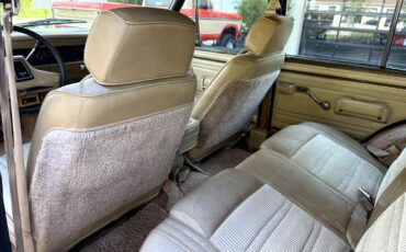 Jeep-Wagoneer-1989-SUV-37