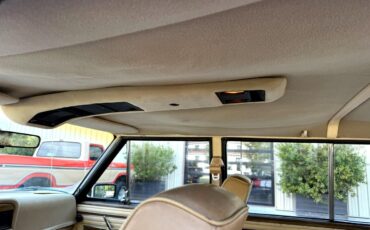 Jeep-Wagoneer-1989-SUV-38