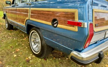 Jeep-Wagoneer-1991-SUV-16