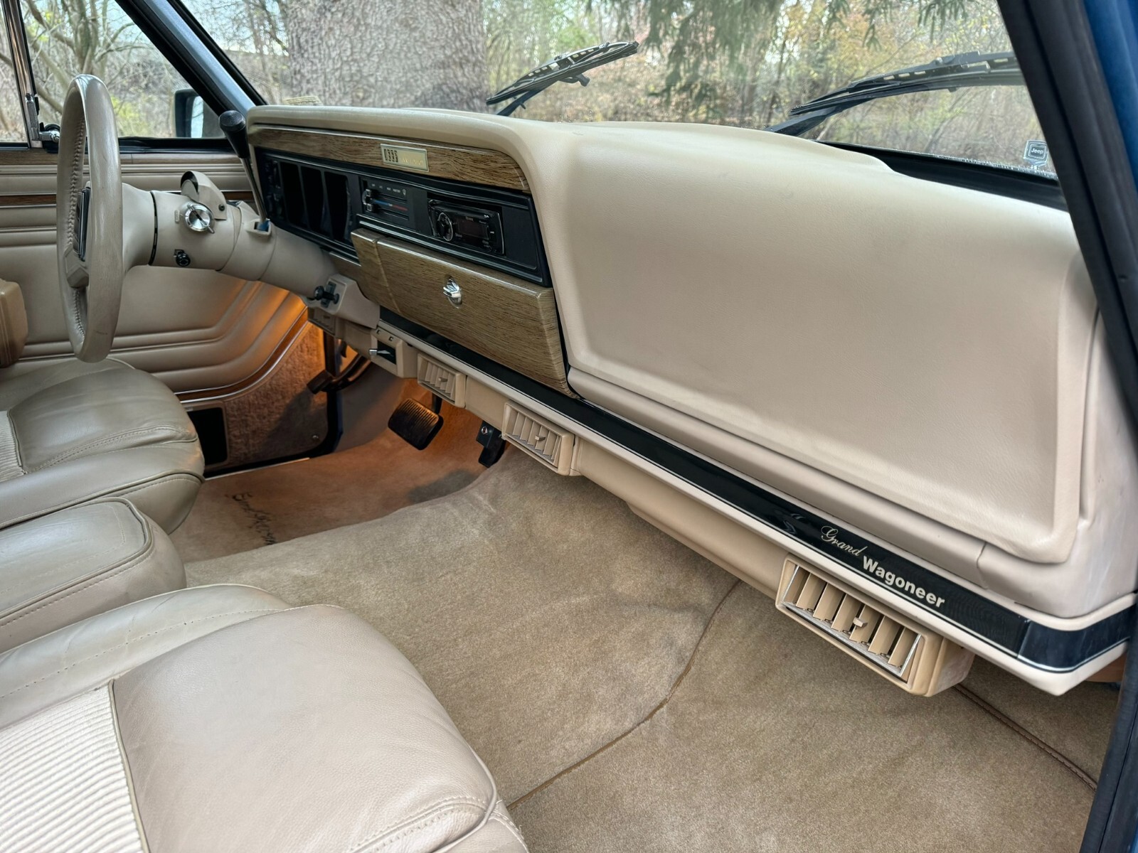 Jeep-Wagoneer-1991-SUV-25