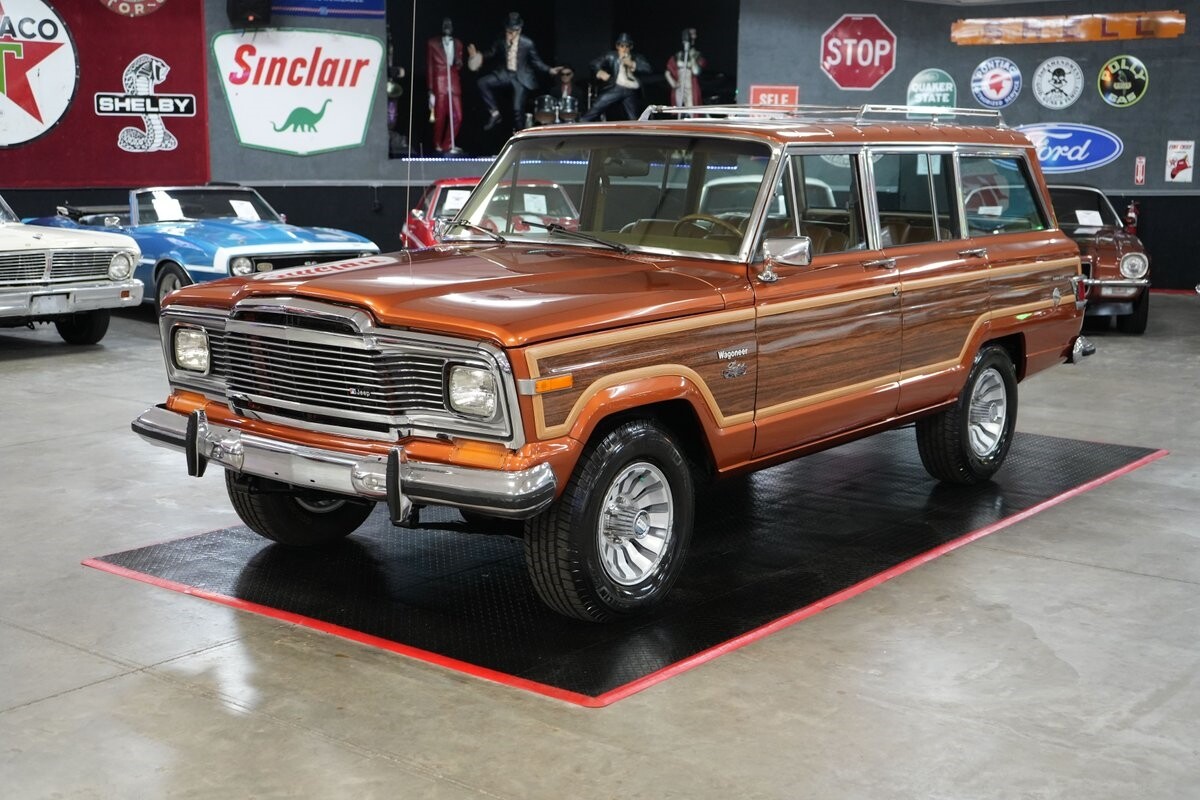 Jeep-Wagoneer-Limited-4x4-1980-SUV-1
