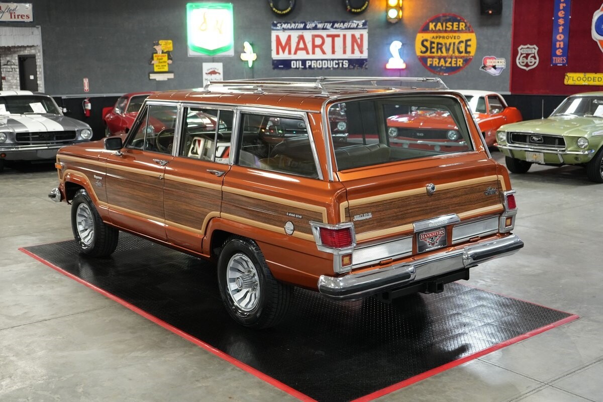 Jeep-Wagoneer-Limited-4x4-1980-SUV-12