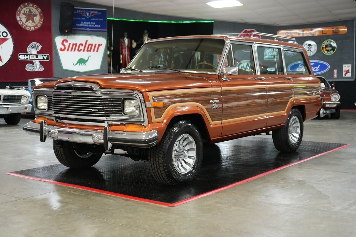 Jeep-Wagoneer-Limited-4x4-1980-SUV-18
