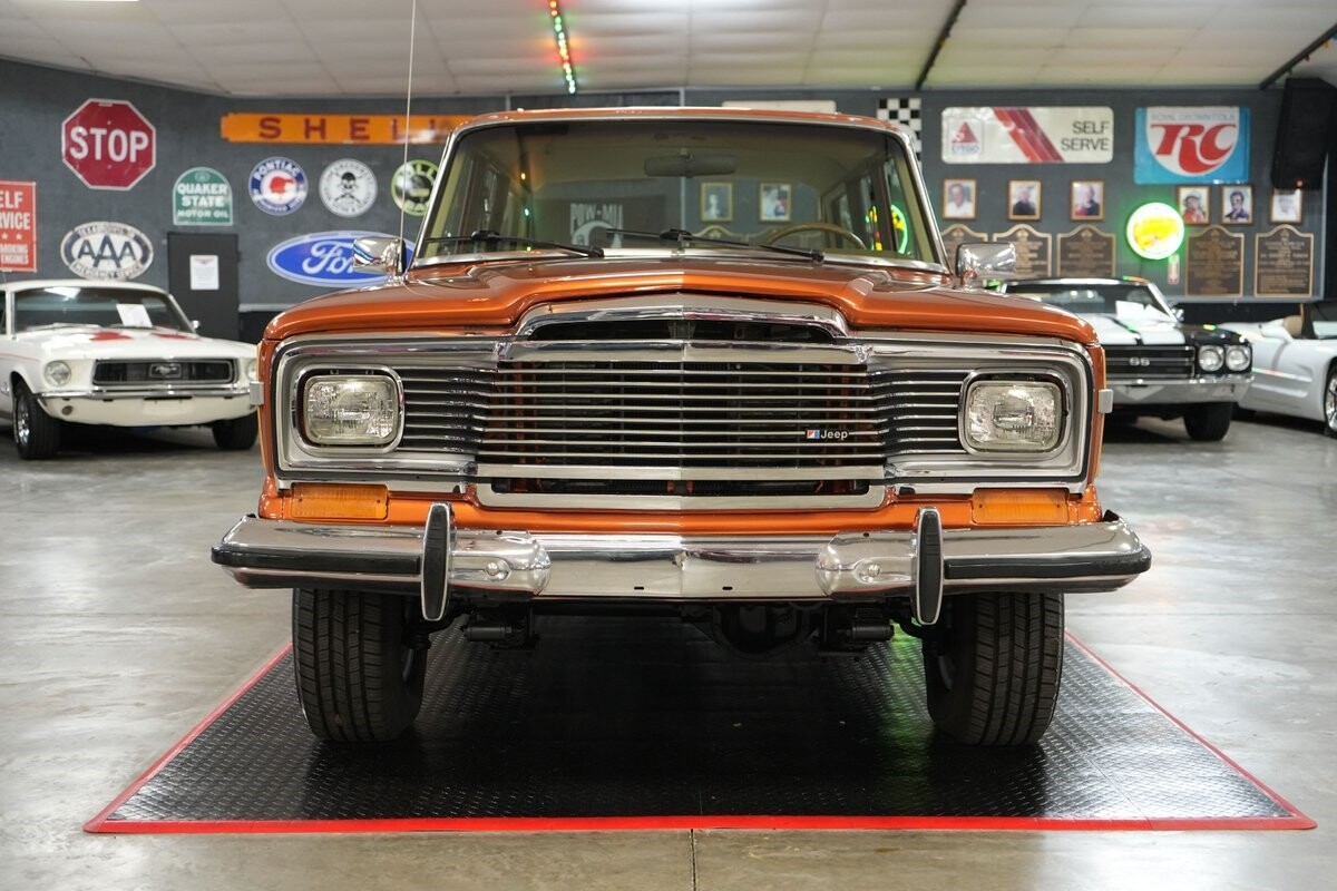 Jeep-Wagoneer-Limited-4x4-1980-SUV-25