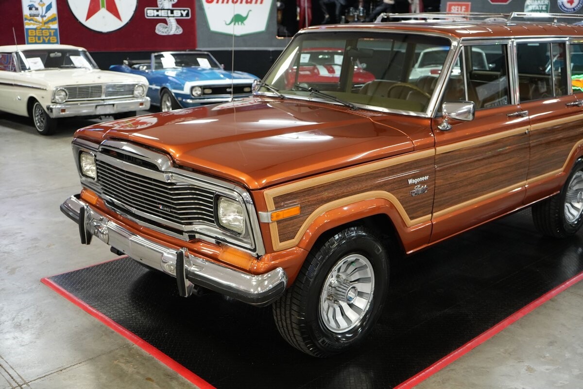 Jeep-Wagoneer-Limited-4x4-1980-SUV-26