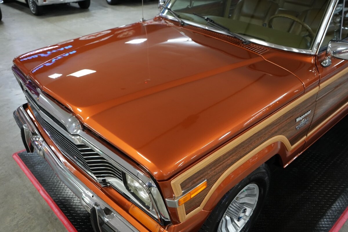 Jeep-Wagoneer-Limited-4x4-1980-SUV-31