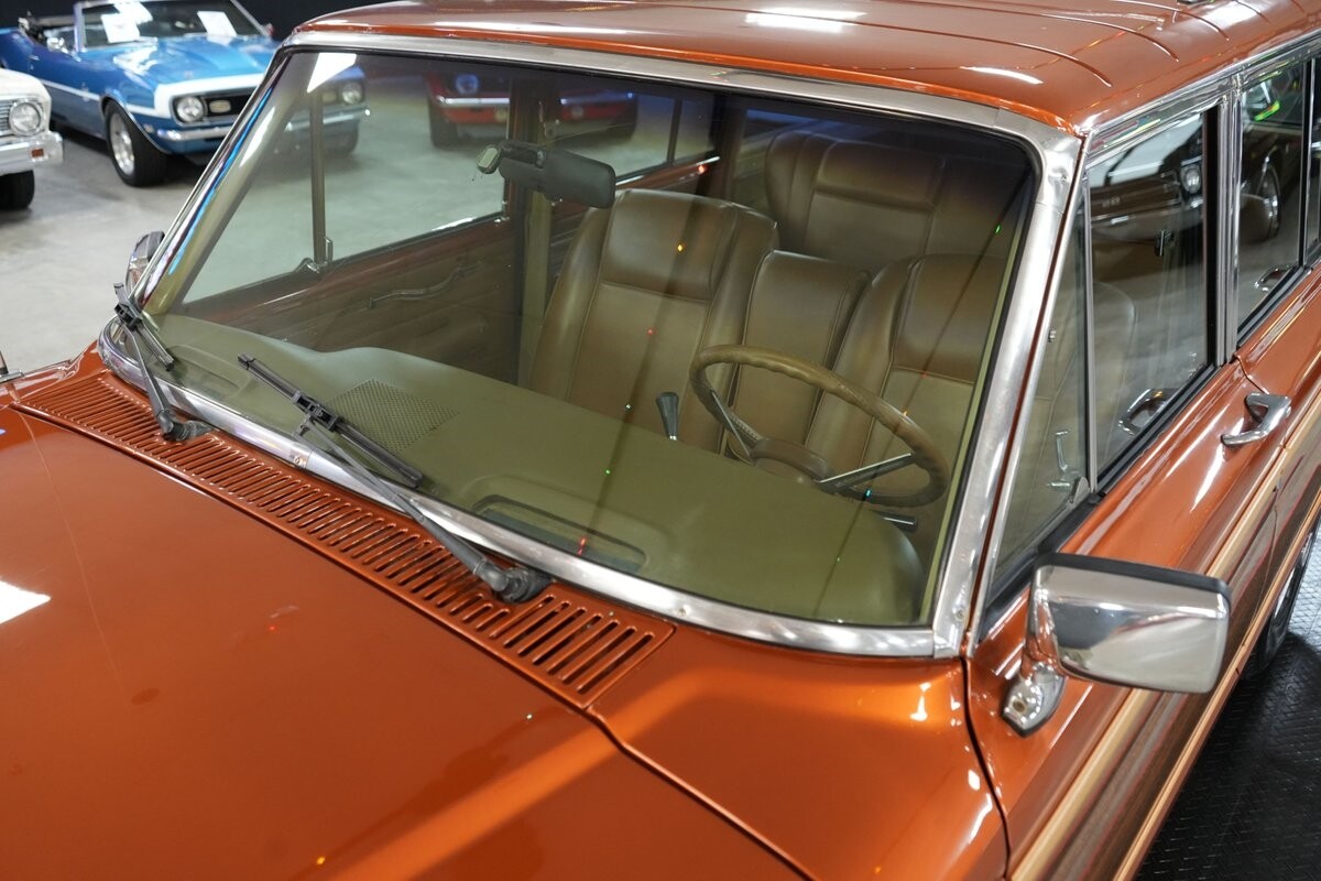 Jeep-Wagoneer-Limited-4x4-1980-SUV-32
