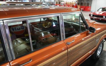 Jeep-Wagoneer-Limited-4x4-1980-SUV-35
