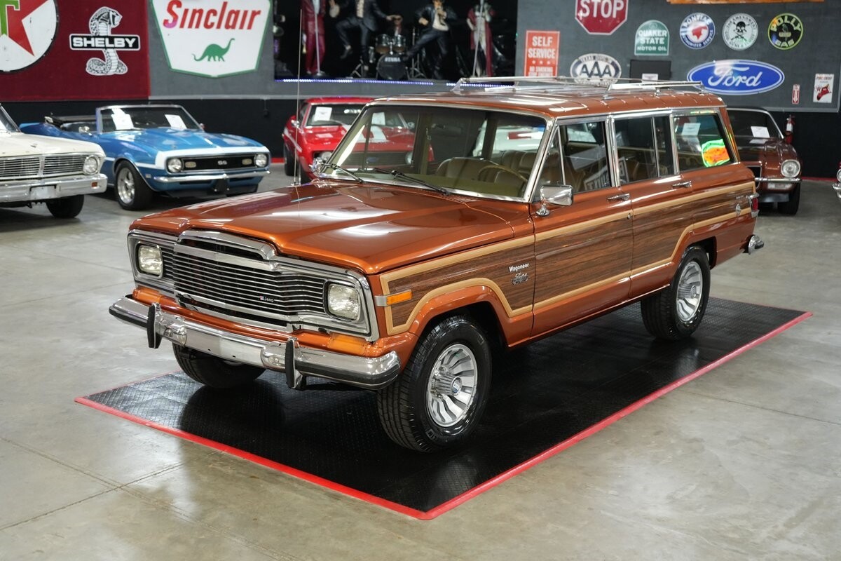 Jeep-Wagoneer-Limited-4x4-1980-SUV-9
