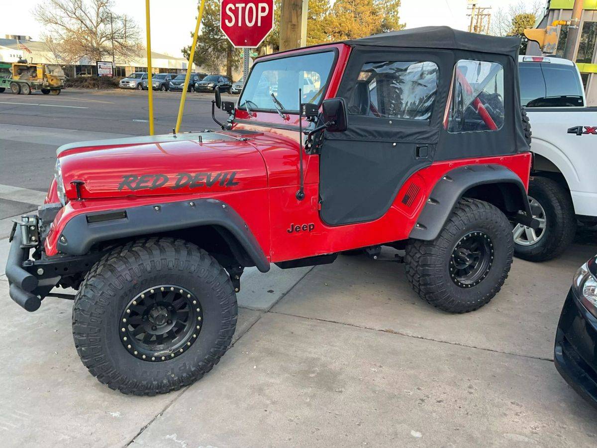 Jeep-Wrangler-1979-red-12