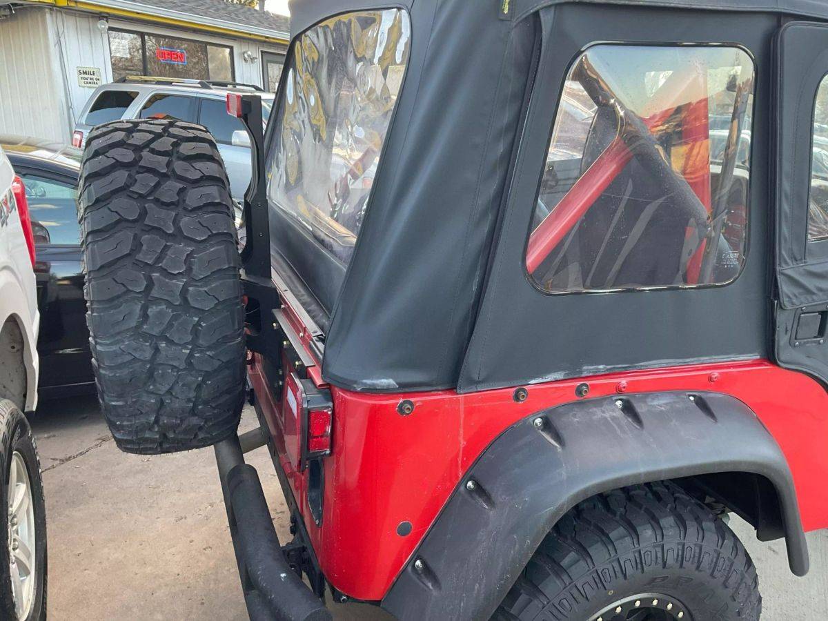 Jeep-Wrangler-1979-red-2