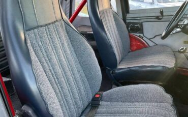 Jeep-Wrangler-1979-red-4
