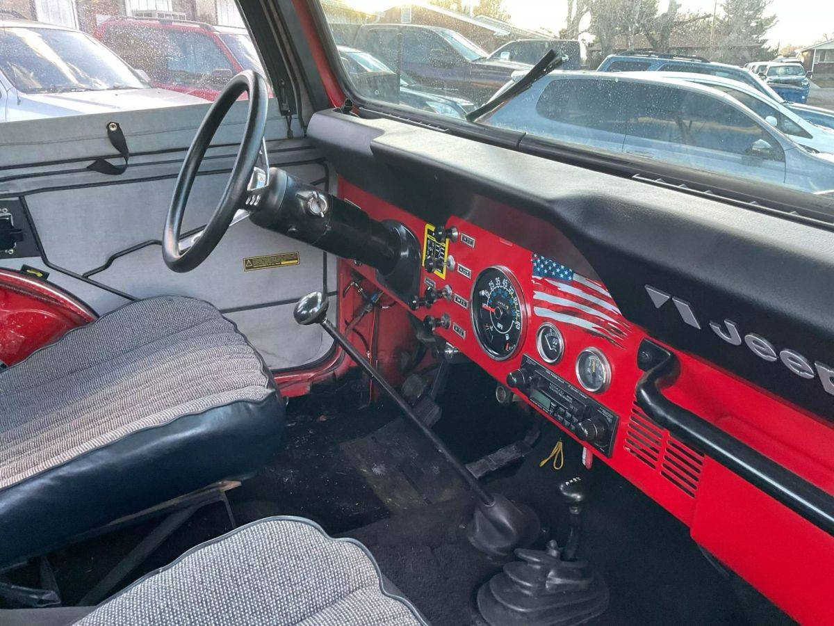 Jeep-Wrangler-1979-red-5