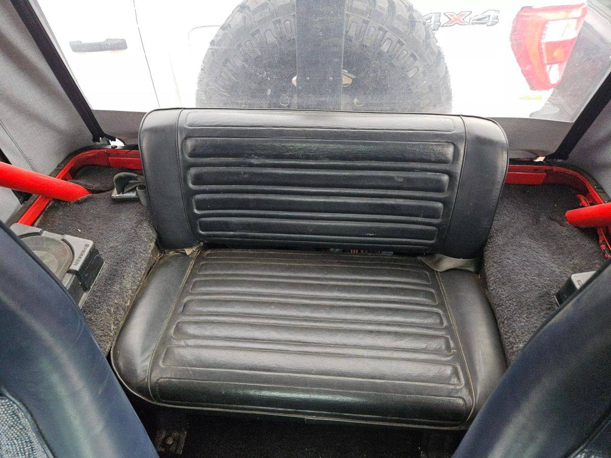 Jeep-Wrangler-1979-red-6