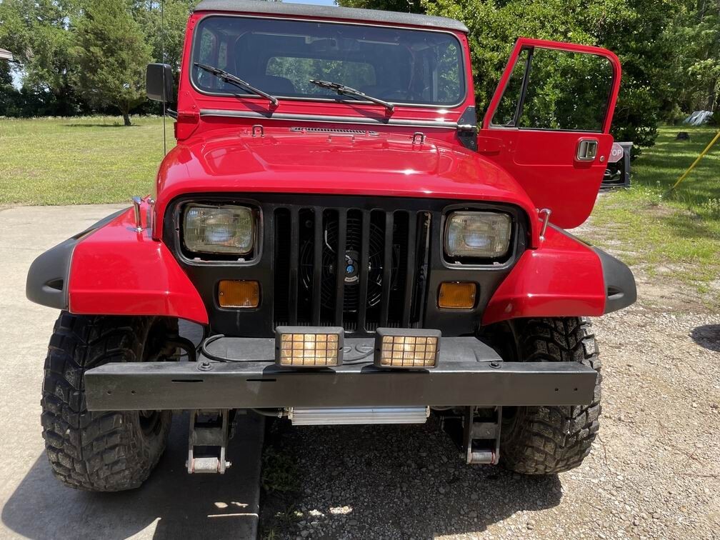 Jeep-Wrangler-1989-3