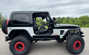 Jeep-Wrangler-1990