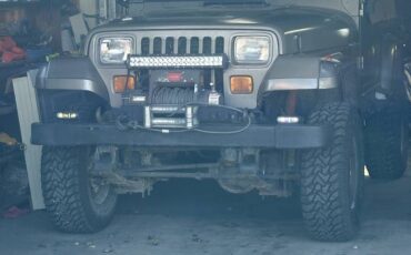 Jeep-Wrangler-1990-green-3