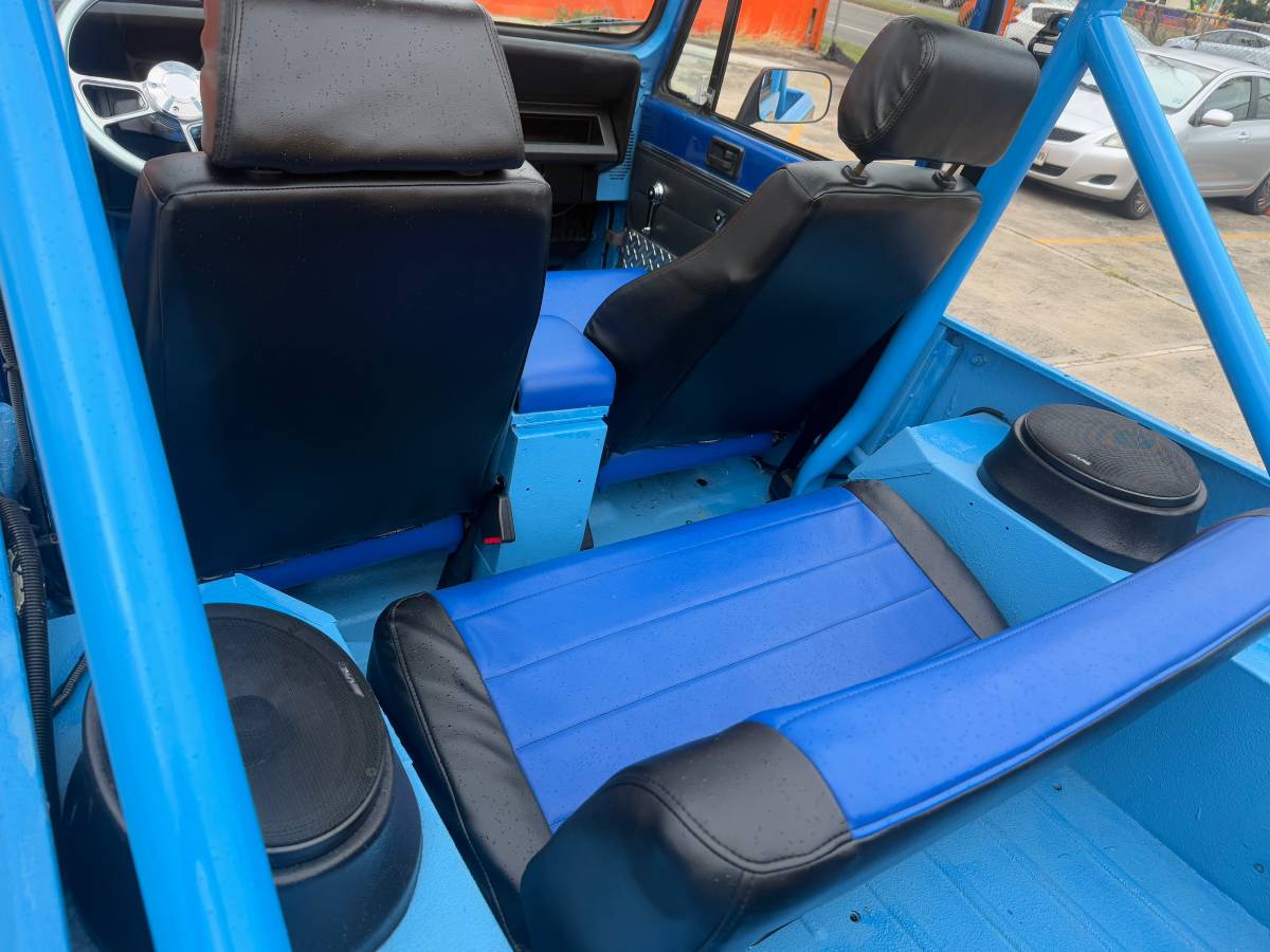 Jeep-Wrangler-1991-blue-23