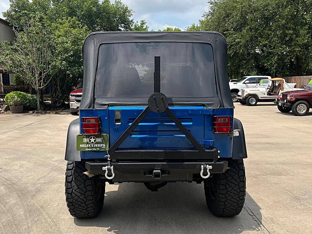 Jeep-Wrangler-1991-custom-10