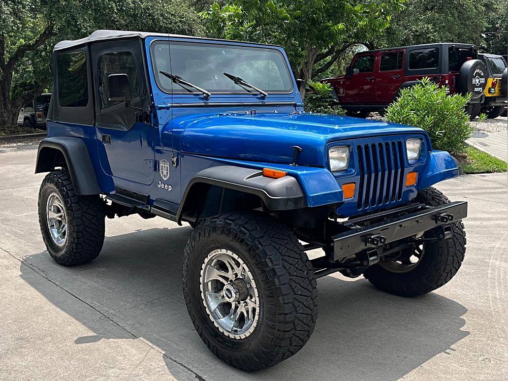 Jeep-Wrangler-1991-custom-13